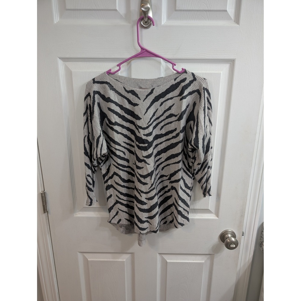 Chico's Zebra Print Sweater Womens Grey‎ Black Cashmere Blend Boat Neck - Size 1